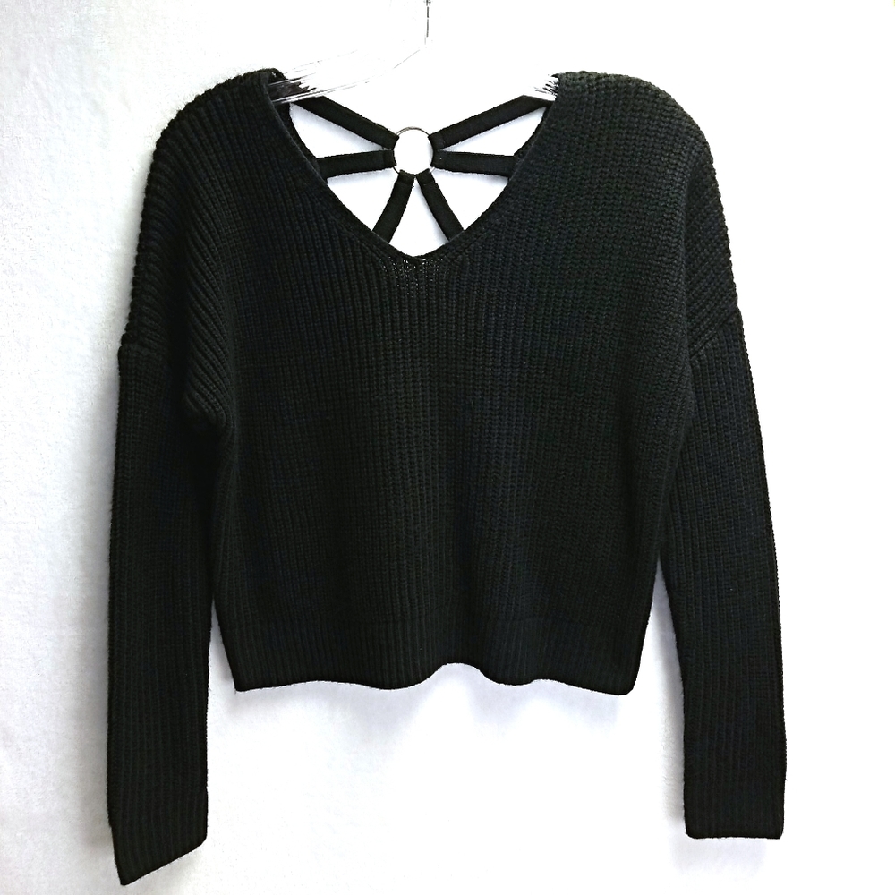 Black Ardene cropped sweater